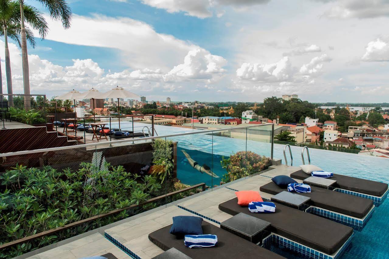 Aquarius Hotel And Urban Resort Phnom Penh Exterior photo